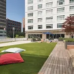Modern Apt Near Kendall Square